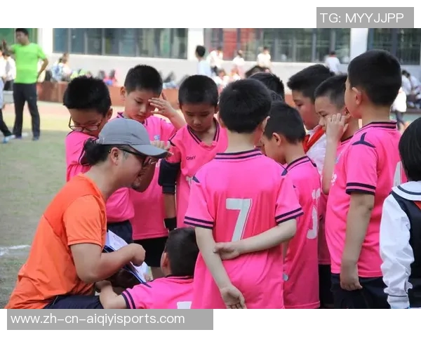 足球lm带你领略全球足球盛事的精彩瞬间与背后的故事